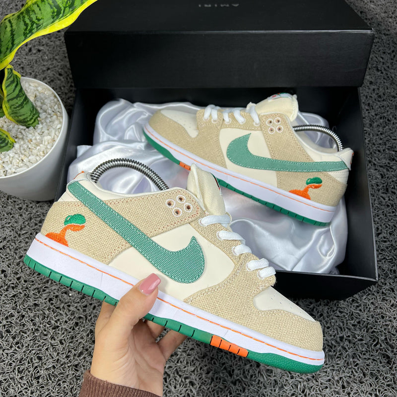 TENIS NIKE DUNK LOW X JARRITOS!